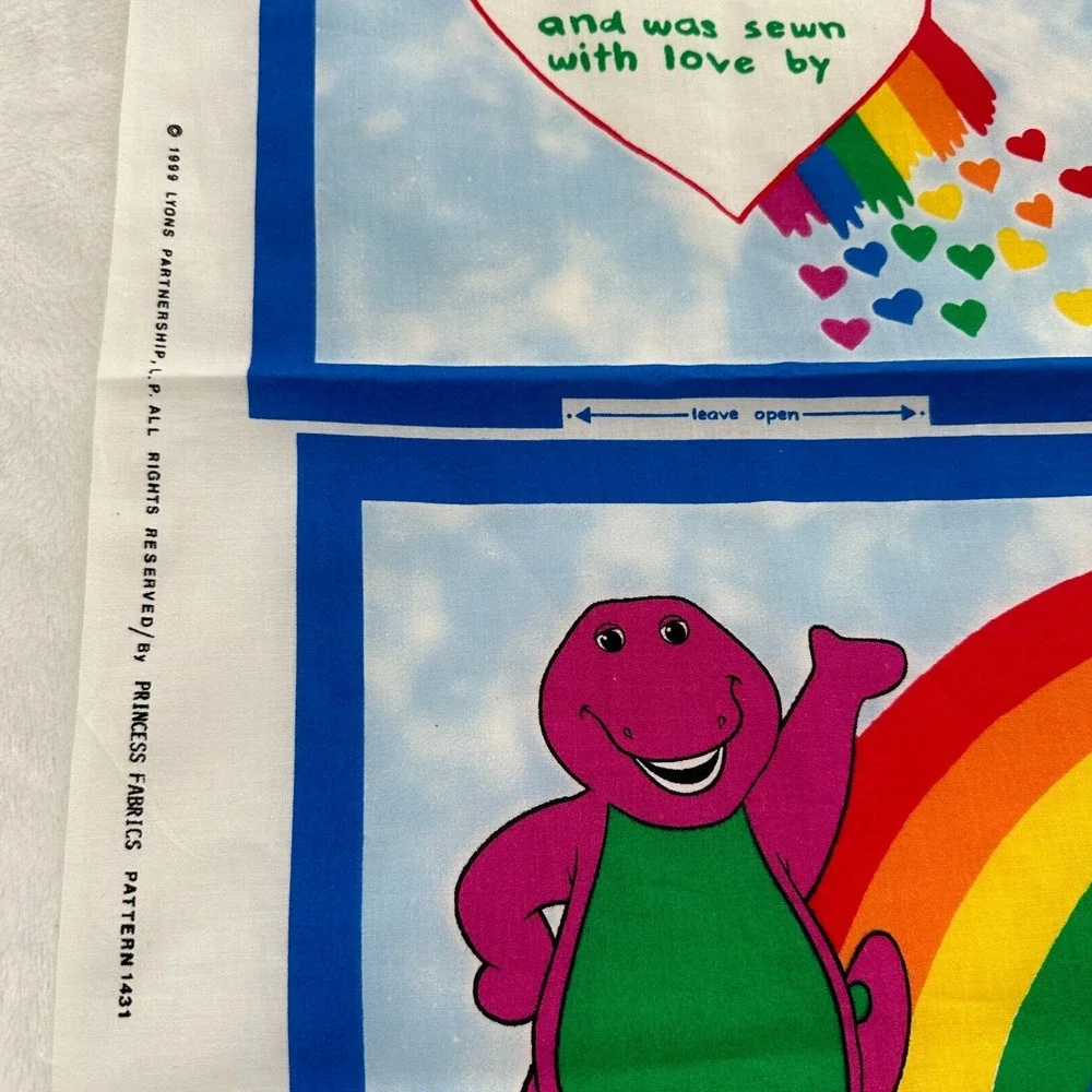 Barney Book of Colors Rainbow Fabric Book Cotton Craft‎ Panel Vintage Cut & Sew